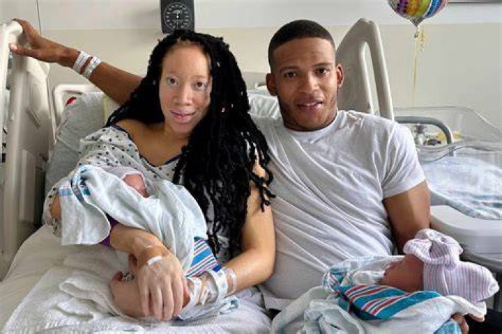 Did Elizabeth Give Birth To A Dwarf Baby?