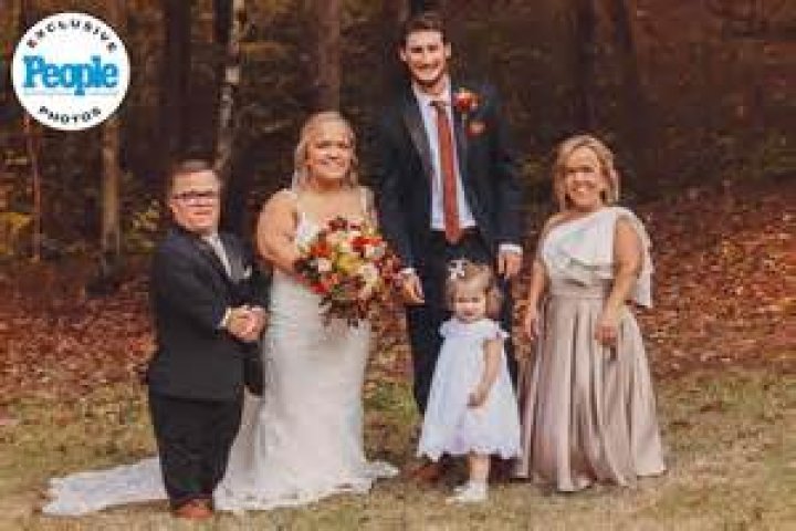 Elizabeth And Brice's New Addition To The 7 Little Johnstons Family