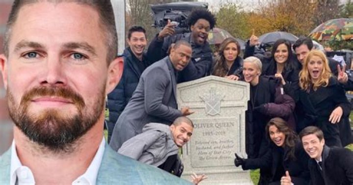 Here's The Scoop On Stephen Amell's First Marriage