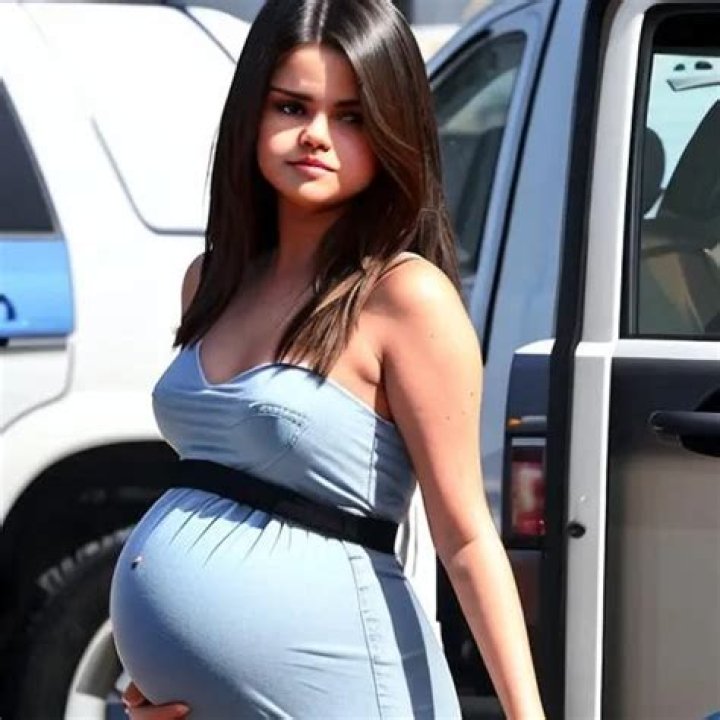 Is Selena Gomez Expecting? Get The Latest On Her Pregnancy Rumors