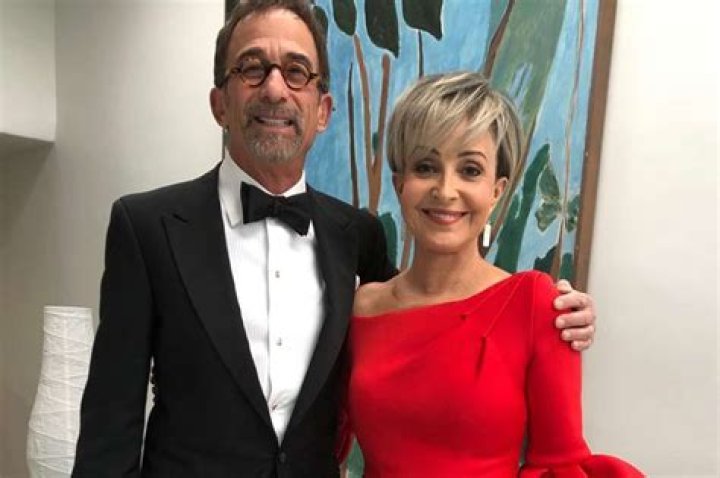 Meet Annie Potts And Steven Hartley: A Hollywood Couple's Journey