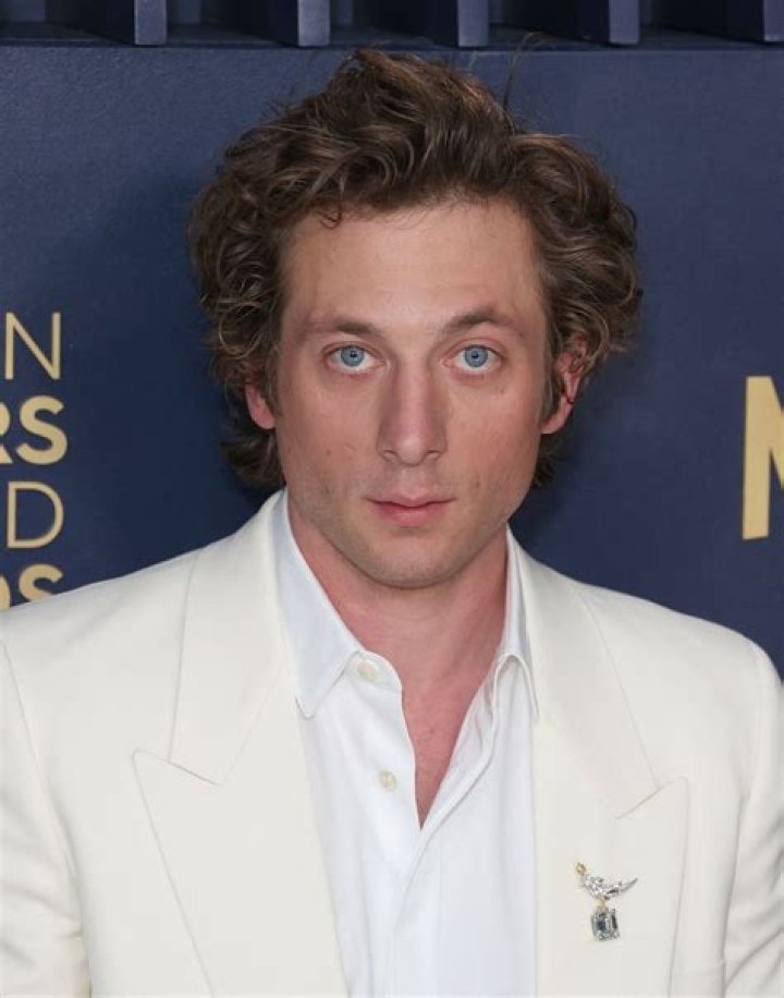 Who's The Legendary Grandpa Of Jeremy Allen White?